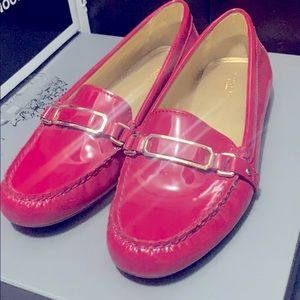 NWOT pink Coach loafers size 38.5 patent leather